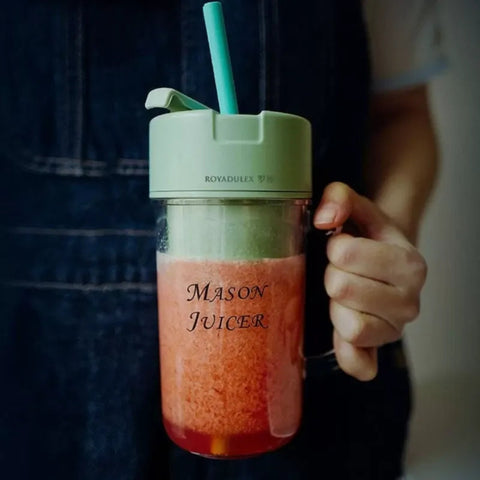 MINI SMOOTHIE BLENDER WITH STRAW
